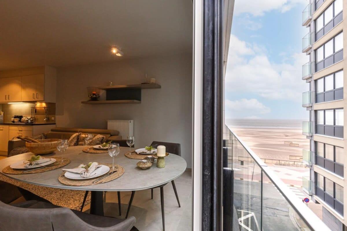 Huswell - Comfortable 2 Bedroom Apartment With Sea-View Knokke-Heist Exterior photo